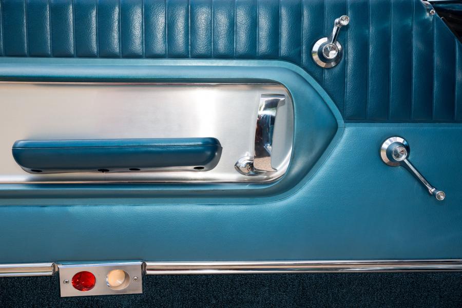 Детали интерьера Ford Galaxie 500 XL Convertible (76A/65) 1964 года  (фото 12 из 28)